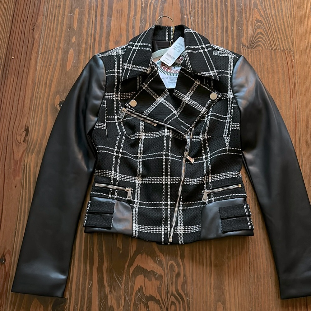 BEBE PLAID MOTO JACKET black white size 00 NWT